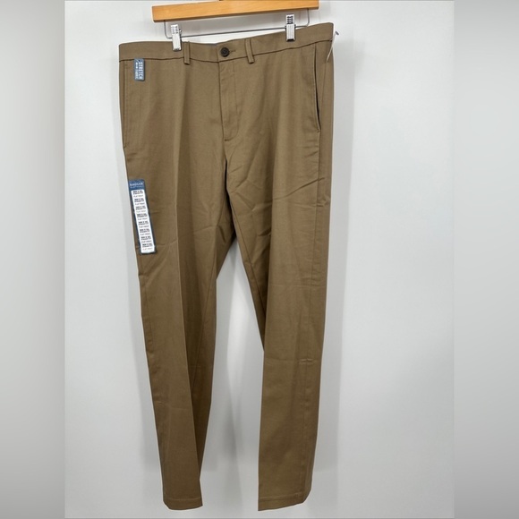 Haggar Men's Premium No Iron Khaki Straight Fit 36 x 32 $70 - Picture 1 of 3